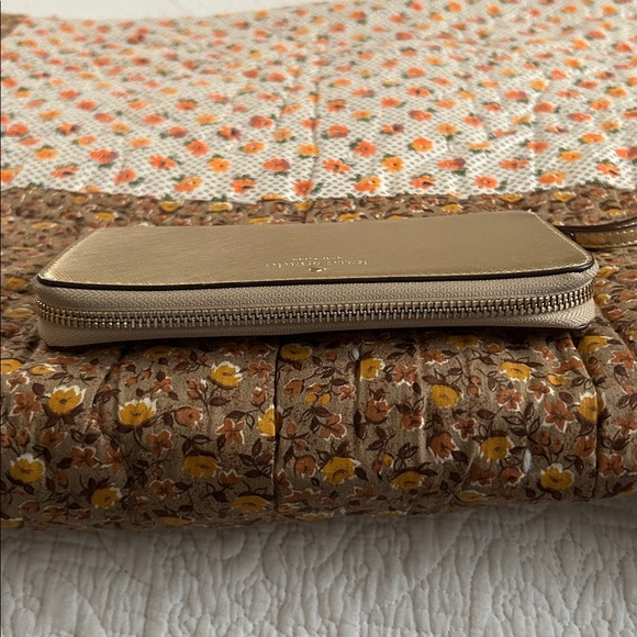 Kate Spade Metallic Gold Wallet/Clutch - Picture 2 of 15